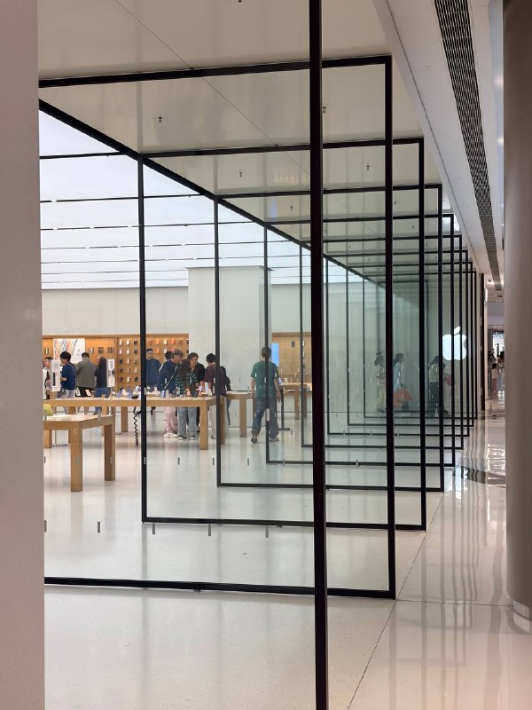 上海day4来五角场百联ZX勤了会然后逛了下Apple五角场，买了个AirTag抹茶星冰乐好喝上海day4来五角场百联ZX勤了会然后逛了下Apple五角场，买了个AirTag抹茶星冰乐好喝