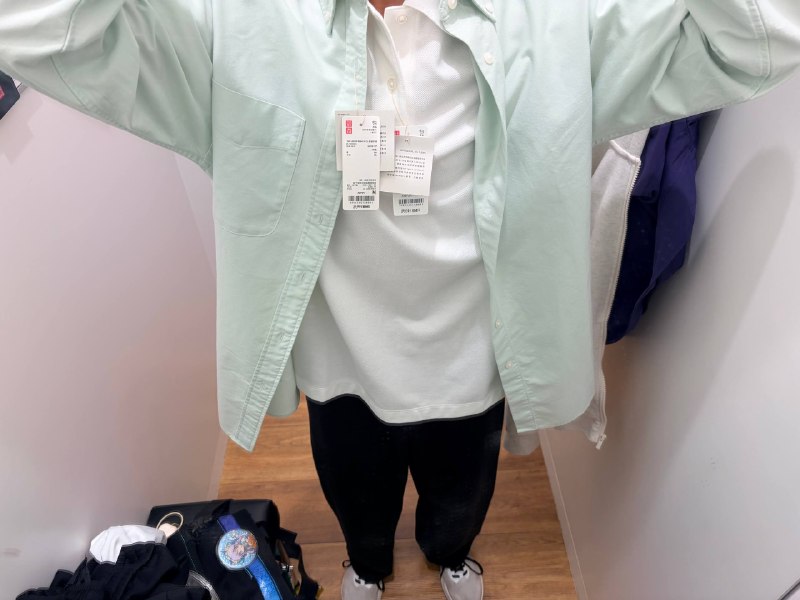 买了一身的新衣服我爱优衣库买了一身的新衣服我爱优衣库