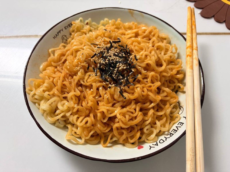 我在吃火鸡面我在吃火鸡面