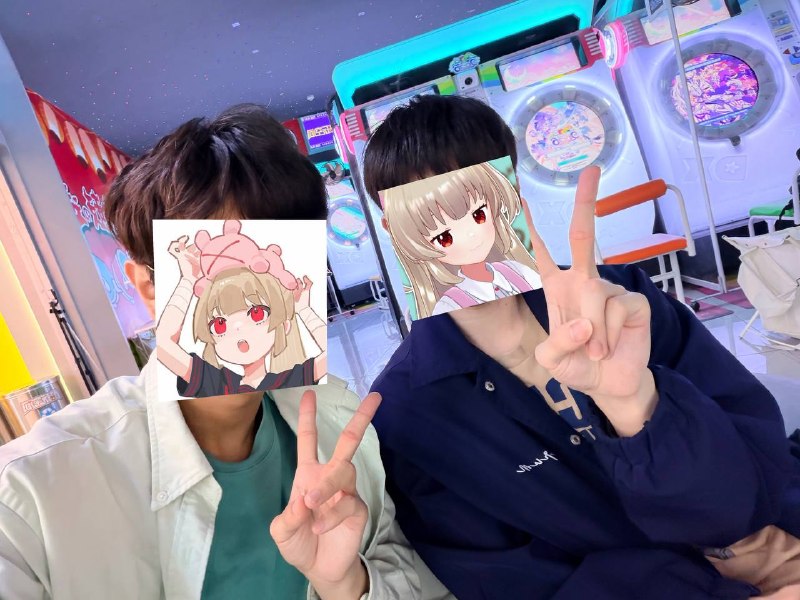 上海day8和@透明  面基了好帅呀，一起打了舞萌买了蜜雪冰城，前往外滩中上海day8和@透明  面基了好帅呀，一起打了舞萌买了蜜雪冰城，前往外滩中