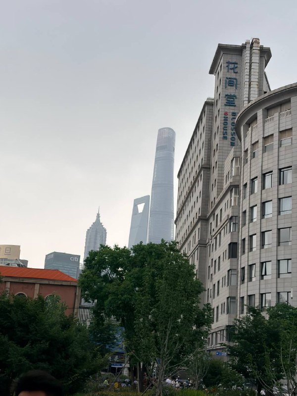 上海day8和@透明  来了外滩还好没被东方明珠攻击www上海day8和@透明  来了外滩还好没被东方明珠攻击www