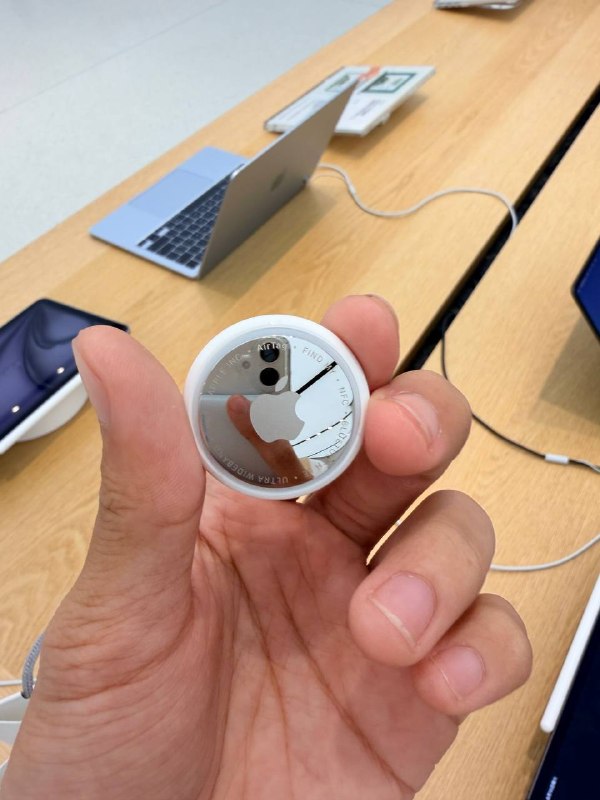 上海day4来五角场百联ZX勤了会然后逛了下Apple五角场，买了个AirTag抹茶星冰乐好喝上海day4来五角场百联ZX勤了会然后逛了下Apple五角场，买了个AirTag抹茶星冰乐好喝